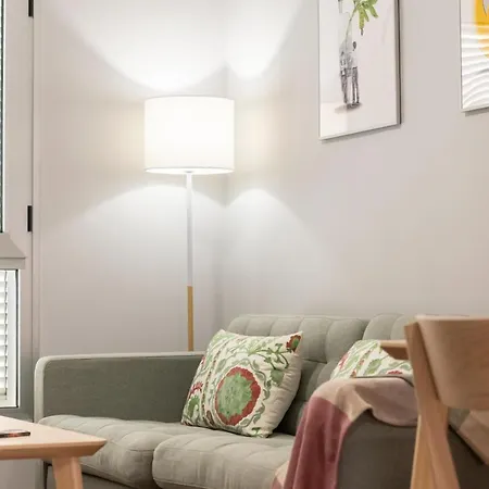 Apartamento Con Espaciosa Terraza Y Vistas Al Mar Apartamento *
